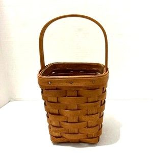 Longaberger Basket 1992 Medium Square with Fixed Handle and Plastic Liner